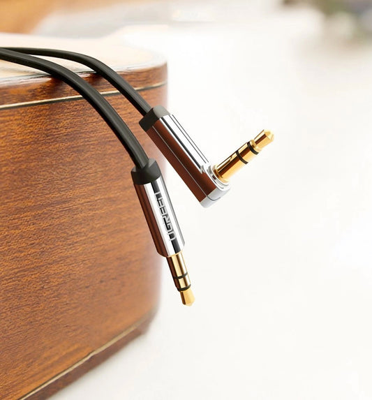Audiokabel 3,5 mm - 3,5 mm UGREEN AV119 Schuin, 0,5 m, Zwart