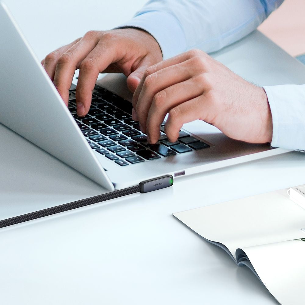 USB-C Data- en Oplaadkabel - USB-C McDodo CA-3360 Angled, 65W, 1.2m, Zwart