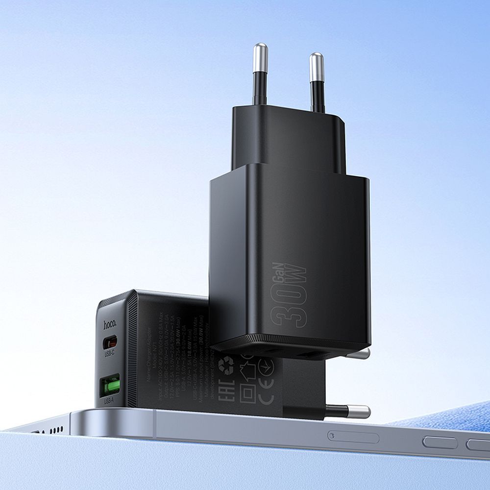 Netzladegerät HOCO N71, 30W, 3A, 1 x USB-A - 1 x USB-C, Schwarz