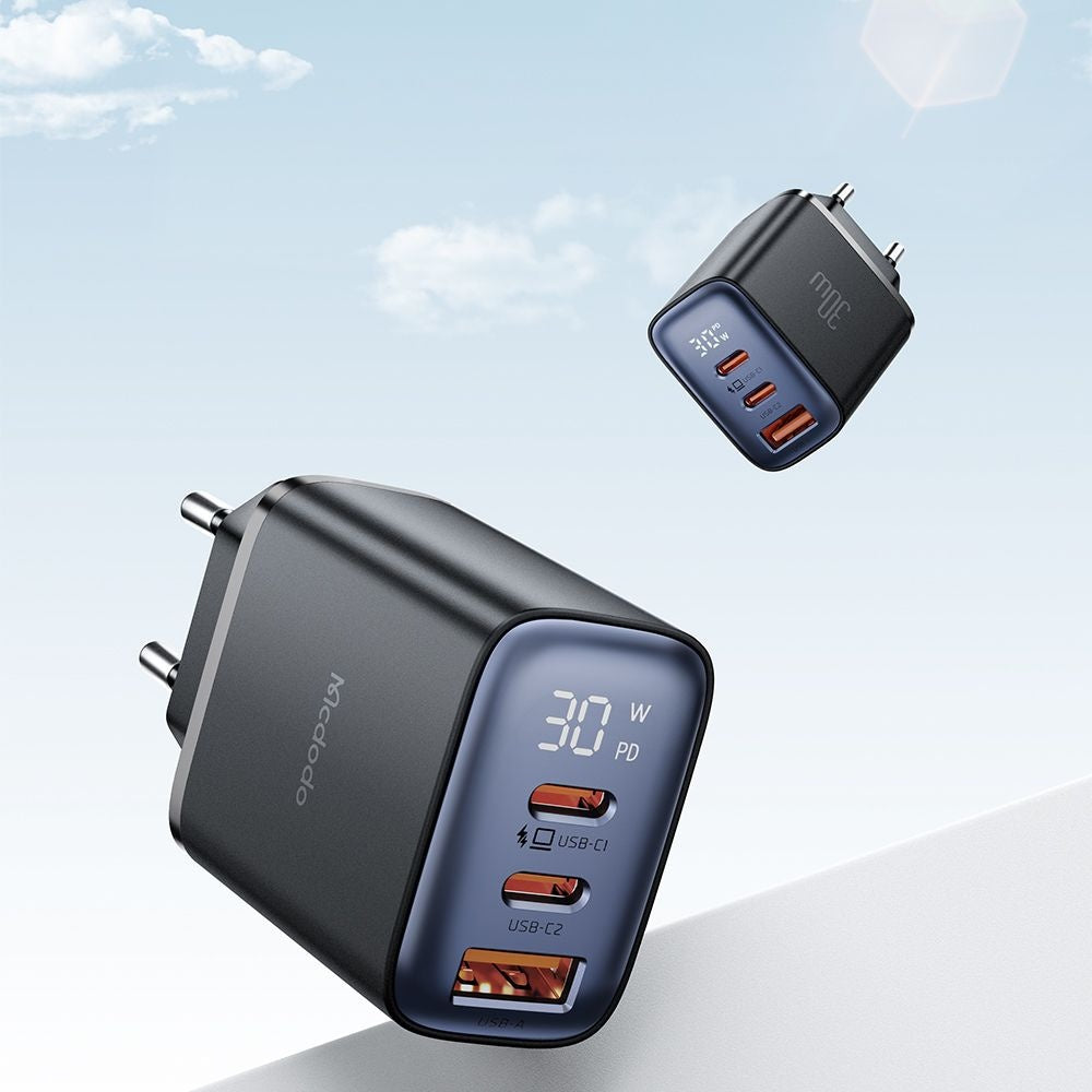 Chargeur Réseau McDodo CH-2180 Display, 30W, 3A, 1 x USB-A - 2 x USB-C, Noir