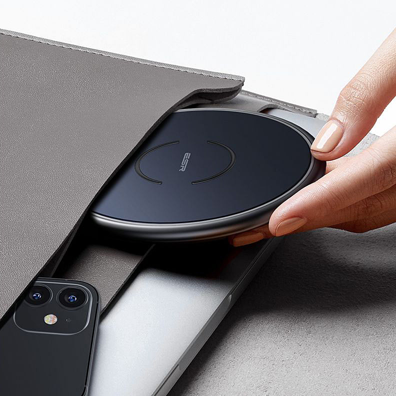 Chargeur Réseau Sans Fil ESR Halolock, 10W, 1.1A, Bleu