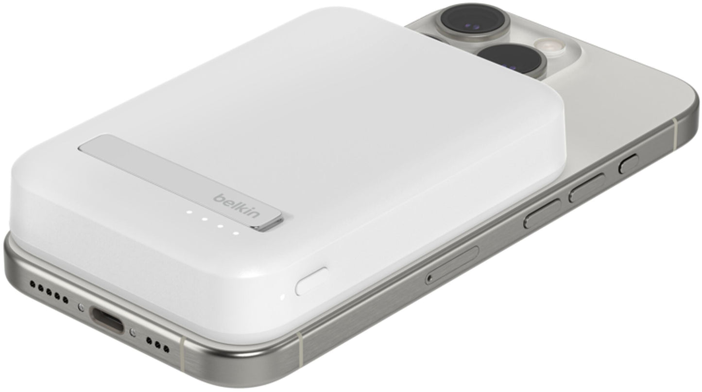 Draadloze Externe Batterij Belkin BoostCharge Pro met Kickstand, 8000mAh, 15W, FQI, 1 x QI - 1 x USB-C, Wit BPD007btWH