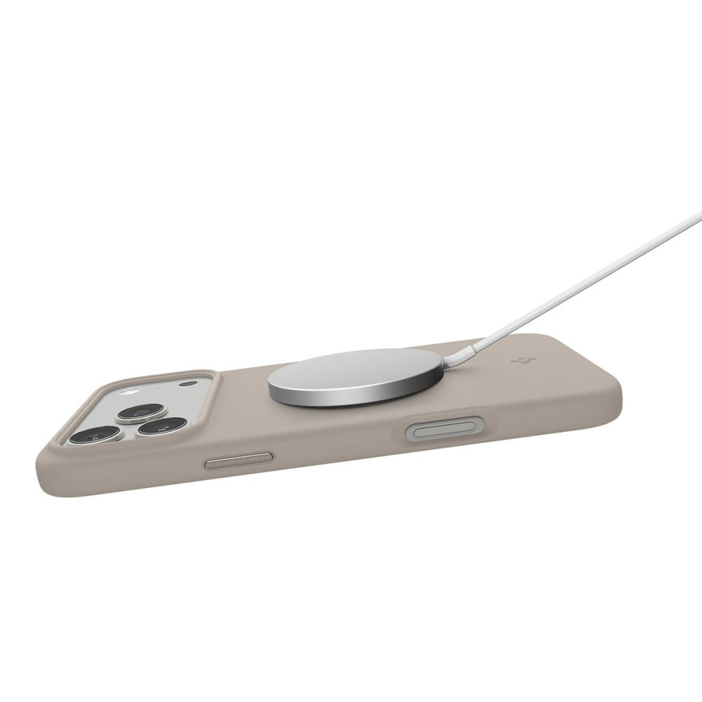 Étui MagSafe pour Apple iPhone 17 Pro Max, Spigen, Silicone Fit, Crème