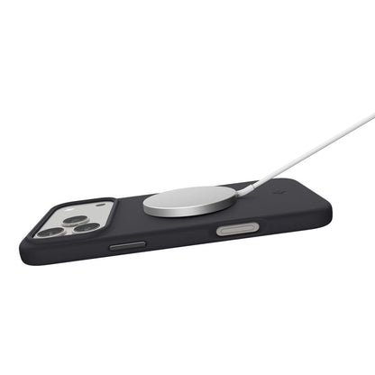 MagSafe hoes voor Apple iPhone 17 Pro, Spigen, Silicone Fit, Zwart