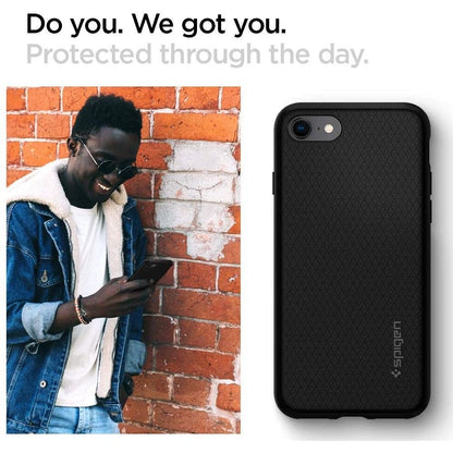 Étui pour Apple iPhone SE (2022) / SE (2020) / 8 / 7, Spigen, Liquid Air, Noir 042CS20511