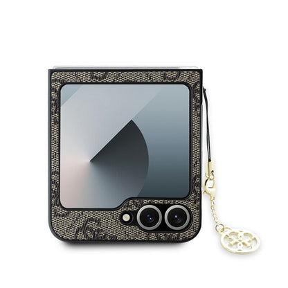 Hülle für Samsung Galaxy Z Flip7 FE F761 / Z Flip6 F741, Guess, 4G Charm, Braun