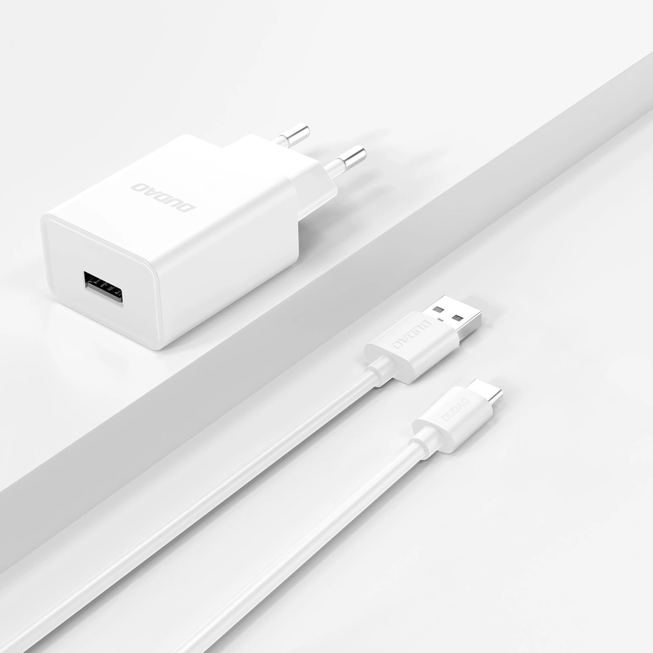 Chargeur réseau avec câble USB-C Dudao A4EU, 10W, 2.1A, 1 x USB-A, Blanc