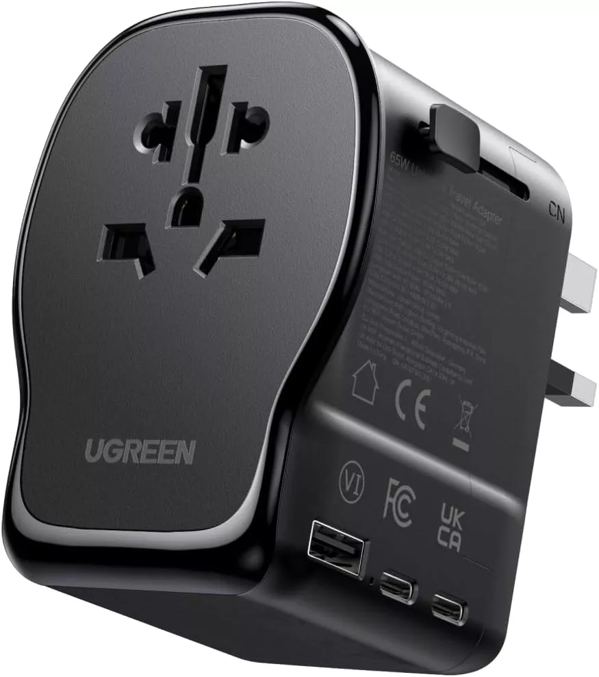 UGREEN Travel S550 Netzladegerät (55001), 65W, 3,25A, 1 x USB-A - 2 x USB-C, Schwarz